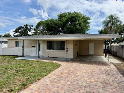 5560 14th Ave N, ST PETERSBURG, FL, 33710-5816 | Card Image