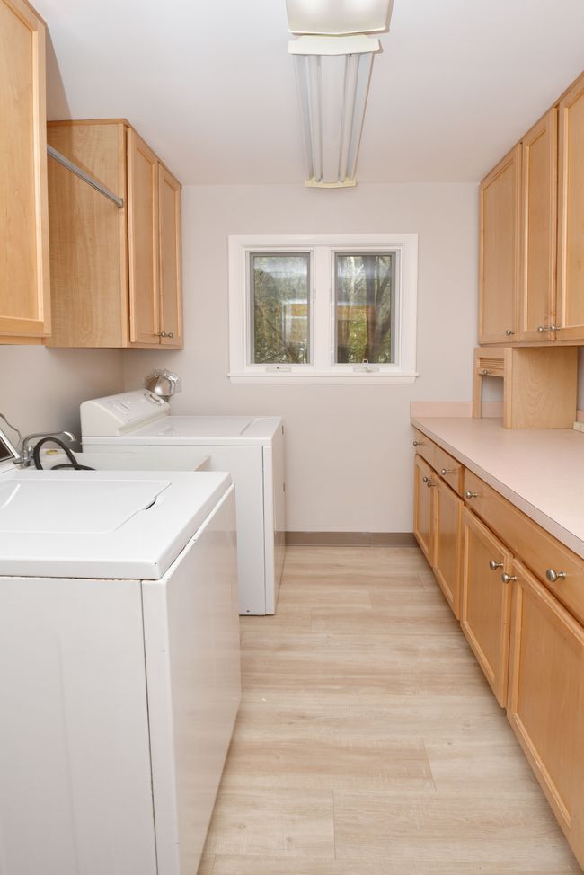 1st floor laundry-mud room to garage | Image 22