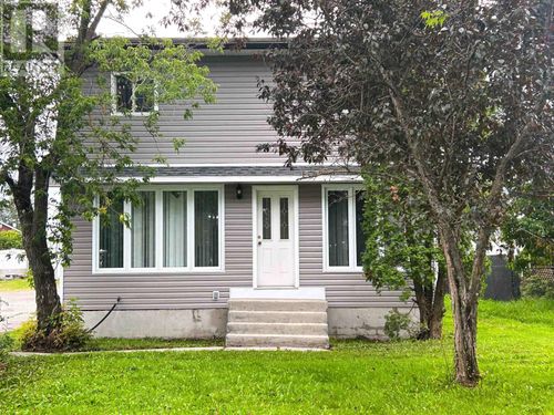 137 Kenogami Rd, Longlac, ON, P0T2A0 | Card Image