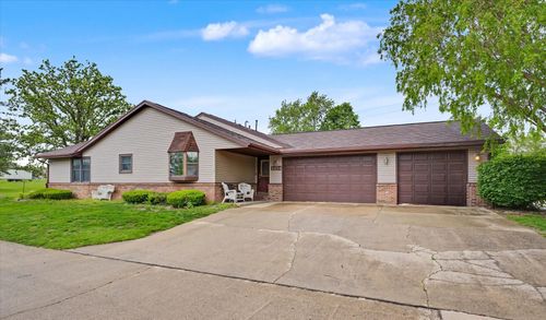 1104-1104 Brad Dr, Urbana, IL, 61802-7512 | Card Image