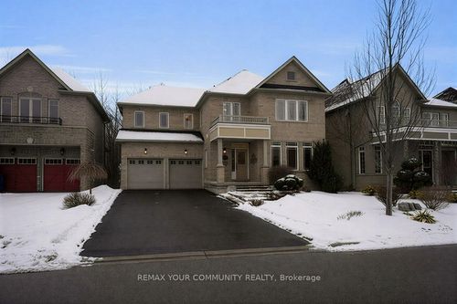 373 Gilpin Dr, Newmarket, ON, L3X3H2 | Card Image