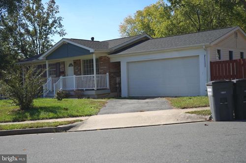 13304 Hardy Ct, WOODBRIDGE, VA, 22193-5104 | Card Image