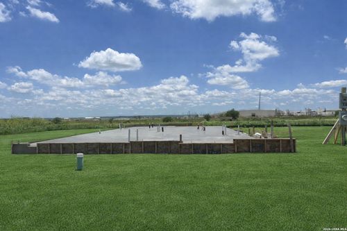 201 Heidi Hl, Castroville, TX, 78009-3528 | Card Image