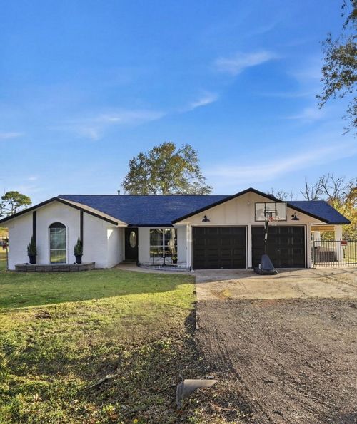 2414 Loch Lomond St, Highlands, TX, 77562-2335 | Card Image