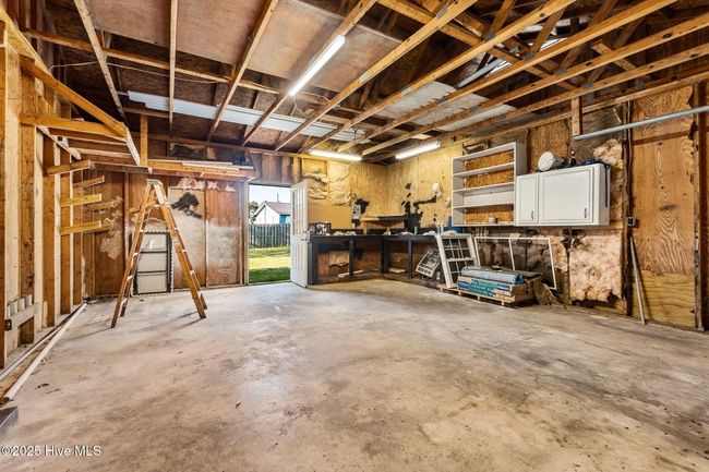 472 Cape Lookout Dr, House other with 2 bedrooms, 2 bathrooms and 3 parking in Harkers Island NC | Image 25