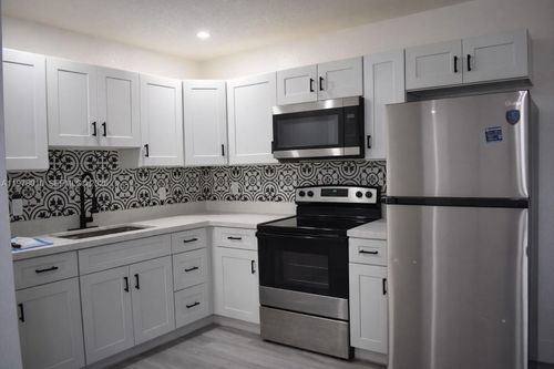 3-900 Nw 8th Ave, Pompano Beach, FL, 33060 | Card Image