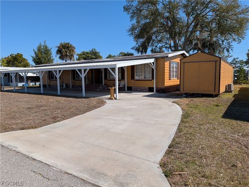 807 Hollyberry Ct, NORTH FORT MYERS, FL, 33917-7405 | Card Image