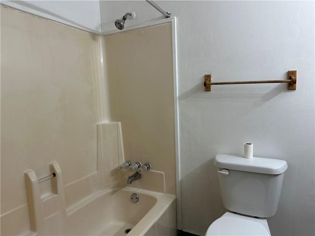 1253 Todiway Ct, House other with 3 bedrooms, 2 bathrooms and null parking in Jonesboro GA | Image 9