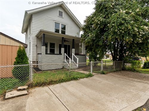 209 W Virginia Avenue, Dunbar, WV, 25064 | Card Image