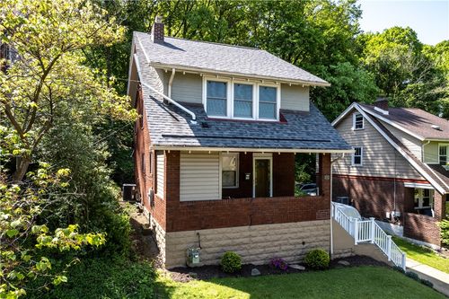 152 Oakview Ave, Pittsburgh, PA, 15218-1508 | Card Image