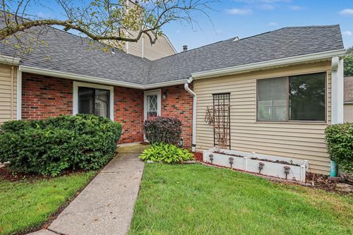 1100 Saratoga Ln, Chesterton, IN, 46304-3025 | Card Image
