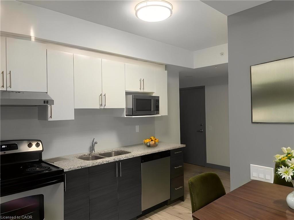 Residential Lease in Waterloo 4
