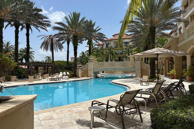 Enormous heated pool with water exercise classes | Image 41