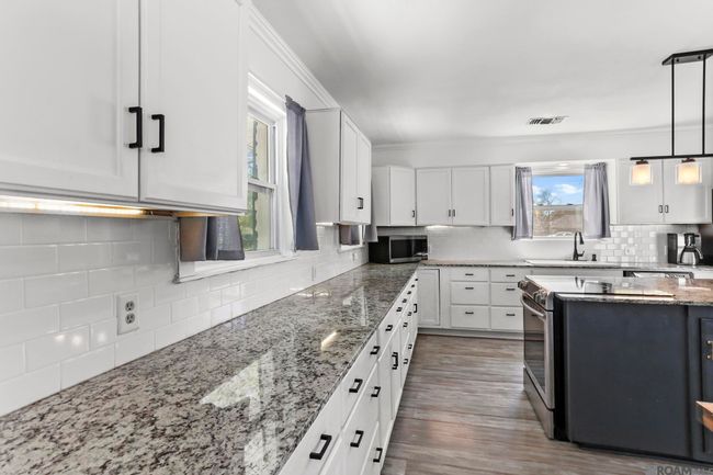 4891 Lakewood Dr, House other with 4 bedrooms, 3 bathrooms and 2 parking in Zachary LA | Image 4