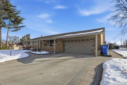 31467 Wellston Dr, Warren, MI, 48093-7644 | Card Image