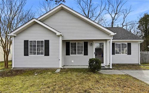 2438 Stratford Lake Rd, Winston Salem, NC, 27103-6569 | Card Image