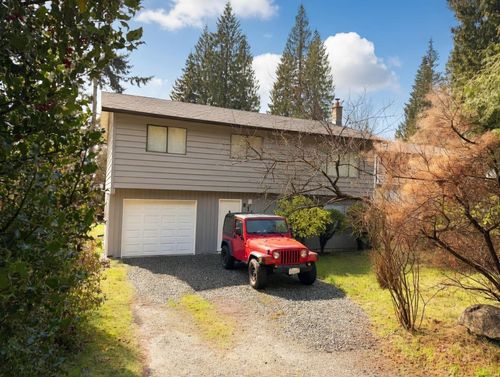 811 Reed Rd, Gibsons, BC, V0N1V7 | Card Image
