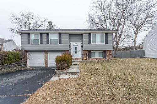 5814 Pheasant Hollow Dr, Toledo, OH, 43615-1949 | Card Image