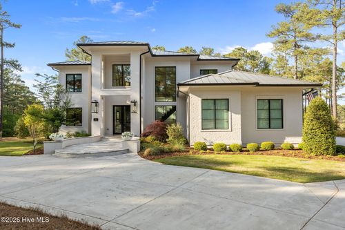 11 Elkton Dr, Pinehurst, NC, 28374-8530 | Card Image