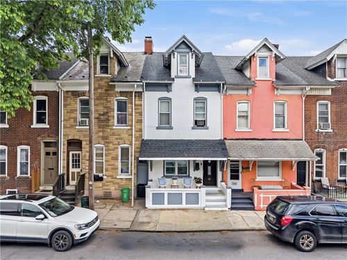 542 N 10th St, Allentown, PA, 18102-2702 | Card Image