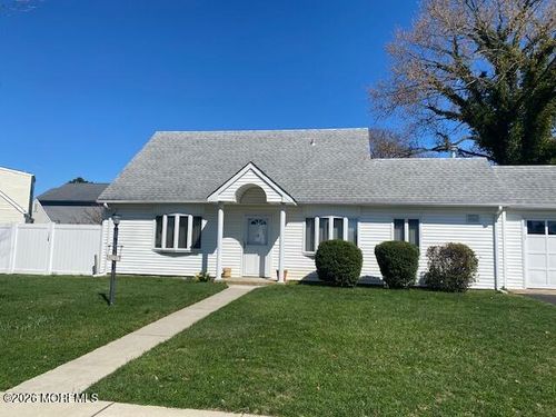 927 Woodgate Ave, Long Branch, NJ, 07740-4636 | Card Image