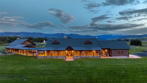 1021 Gateway South Rd, Gallatin Gateway, MT, 59730-8776 | Card Image