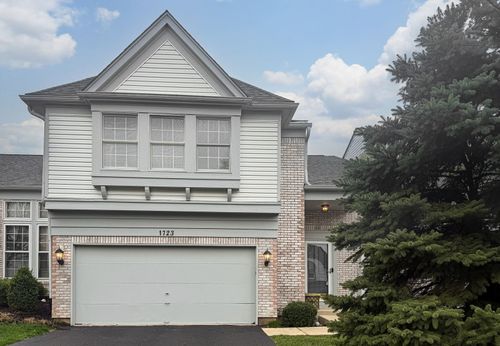 1723 Napoleon Dr, Naperville, IL, 60565-2640 | Card Image