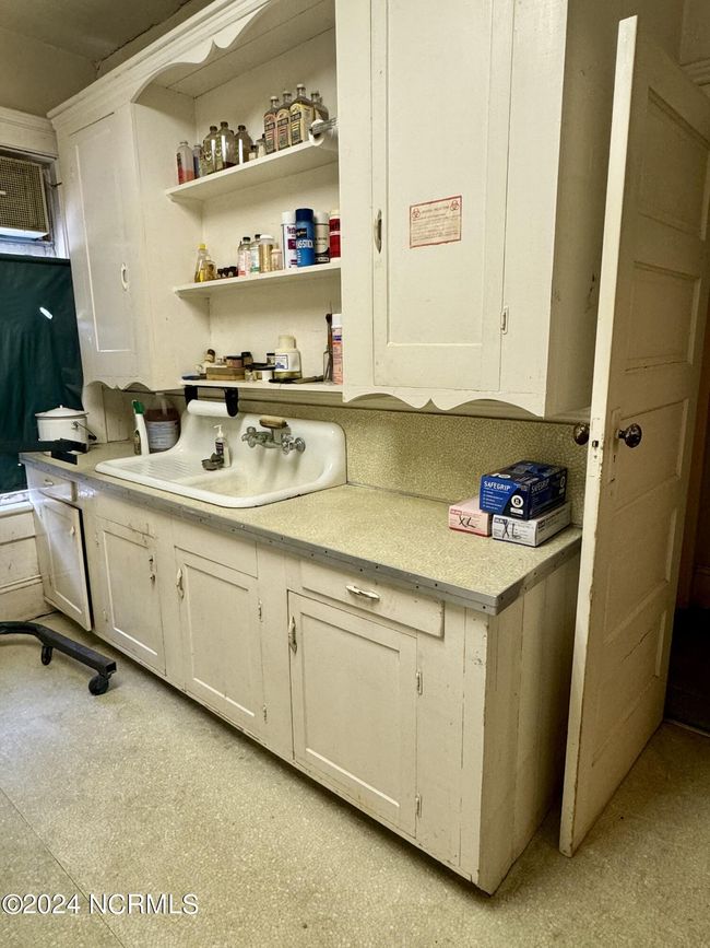 605 W Main St, Home with 0 bedrooms, 0 bathrooms and null parking in Conway NC | Image 18