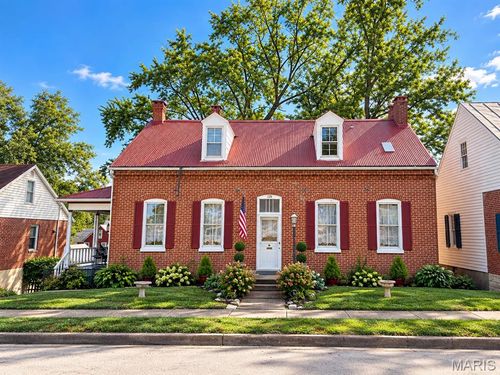126 W 2nd St, Hermann, MO, 65041-1046 | Card Image