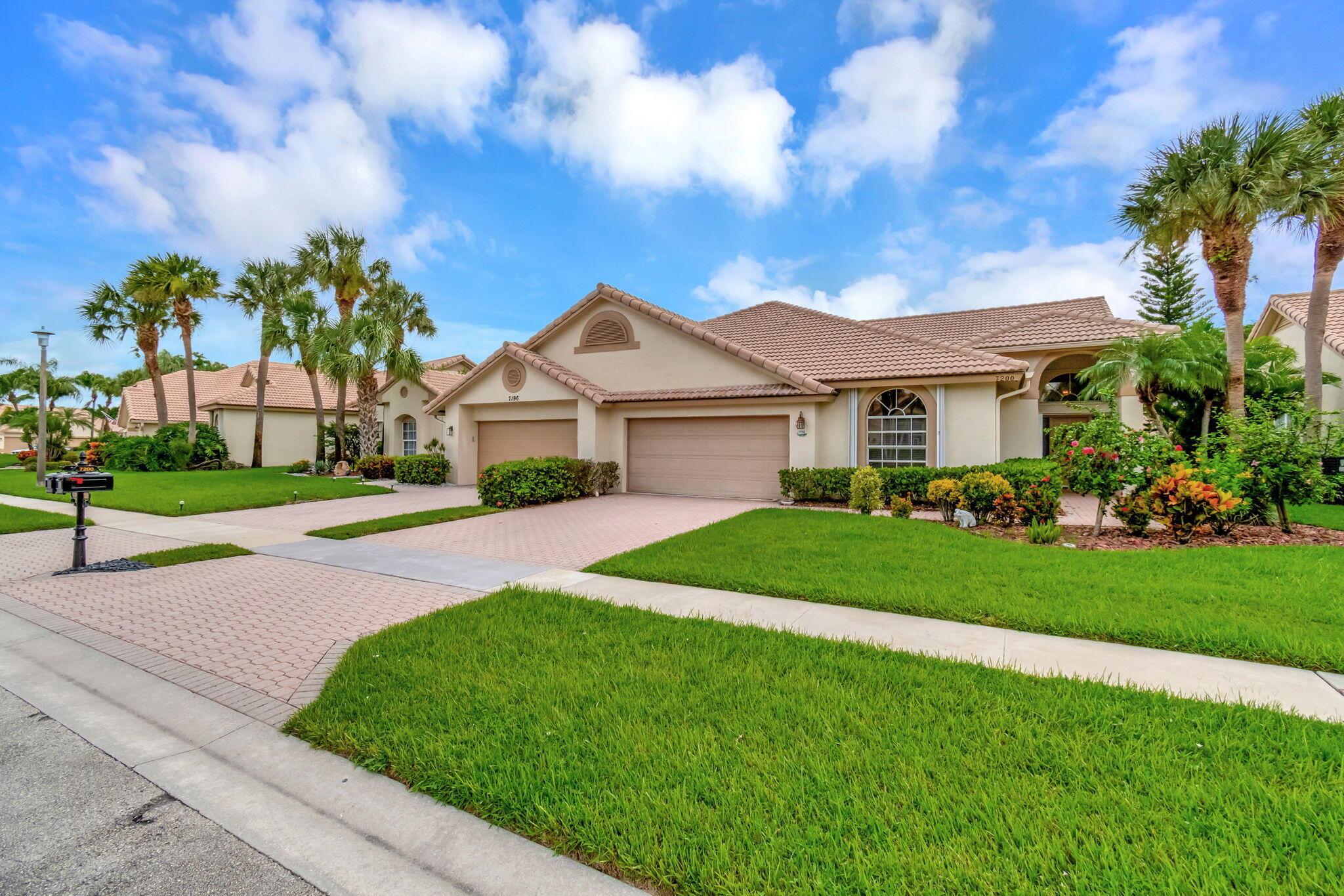 Ashford Ln, Boynton Beach, FL 33472