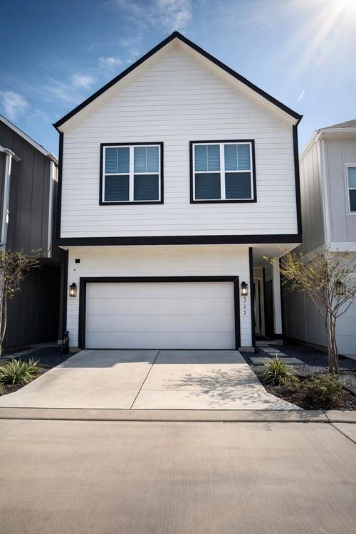 6722 Parker Grove Ln, Houston, TX, 77001 | Card Image