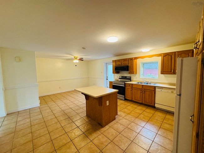 16 - 39/41 Anita Cres, Home with 6 bedrooms, 0 bathrooms and 1 parking in Truro Heights NS | Image 7