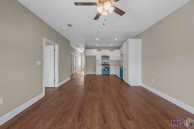 APT-5B - 33260 La Highway 16, Townhouse with 2 bedrooms, 2 bathrooms and 2 parking in Denham Springs LA | Image 4
