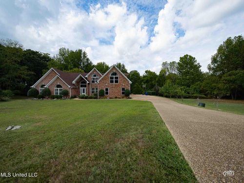 7624 Rigmoore Pt N, Olive Branch, MS, 38654-5881 | Card Image