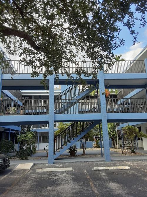 apt-306a-1943 Monroe St, Hollywood, FL, 33020-5049 | Card Image