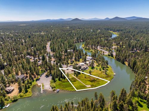 56084 Snow Goose Ct, Bend, OR, 97707-2378 | Card Image