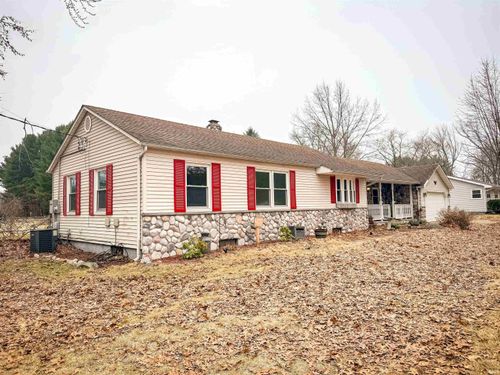 58300 Pear Road, South Bend, IN, 46619 | Card Image