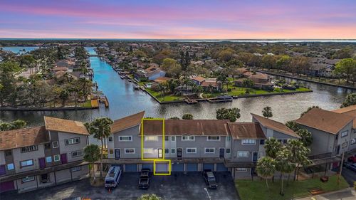 17b2-6317 Newtown Circle, TAMPA, FL, 33615 | Card Image