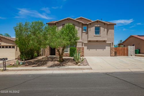 5578 W Red Racer Dr, Tucson, AZ, 85742-8358 | Card Image
