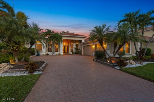 19464 La Serena Dr, ESTERO, FL, 33967-0527 | Card Image