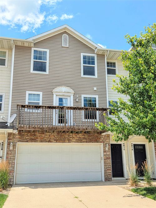 4810 Ne Grove Ln, Ankeny, IA, 50021-6830 | Card Image