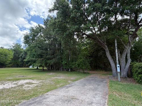572 Haina Street, Diamondhead, MS, 39525 | Card Image