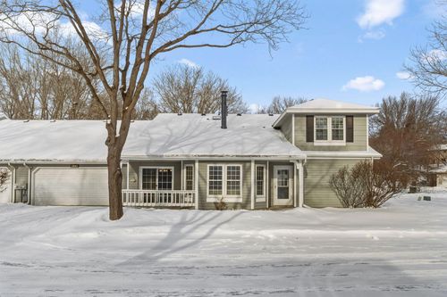 7842 Glenda Ct, Apple Valley, MN, 55124-6331 | Card Image