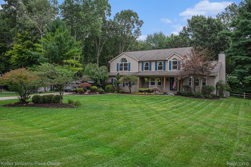 1847 High Pointe Dr, Oxford, MI, 48371-5836 | Card Image