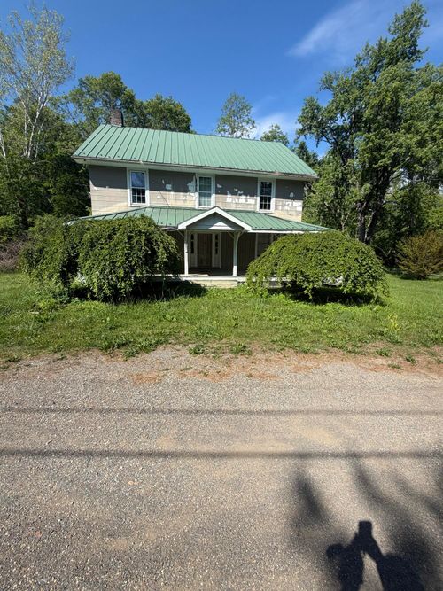 101 Iron Ore Ln, Clifton Forge, VA, 24422-3614 | Card Image