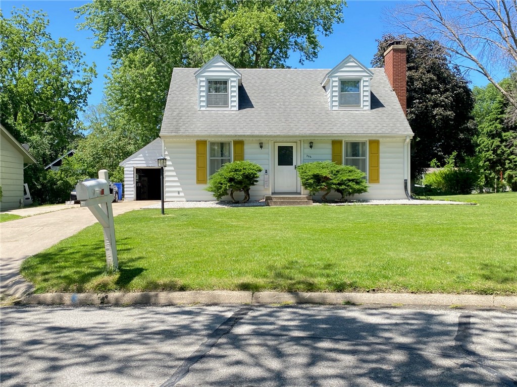 Locust St, Jefferson, IA 50129