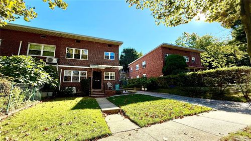 69-31 222nd Street, Oakland Gardens, NY, 11364 | Card Image