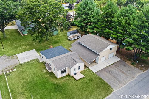 5690/5694 Olsen Avenue, Muskegon, MI, 49442 | Card Image