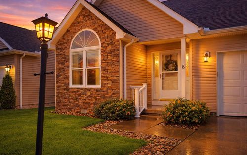6 Amber Rdg, Morgantown, WV, 26508-8011 | Card Image