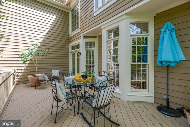 11431 Hollow Timber Way, Townhouse with 3 bedrooms, 4 bathrooms and null parking in Reston VA | Image 46